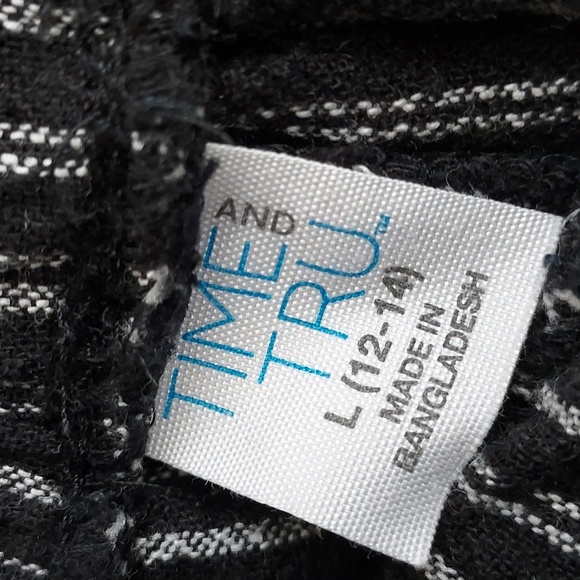 Time and Tru linen blend Capri pants Black White Stripe Cool Flowy Summer - Picture 3 of 4